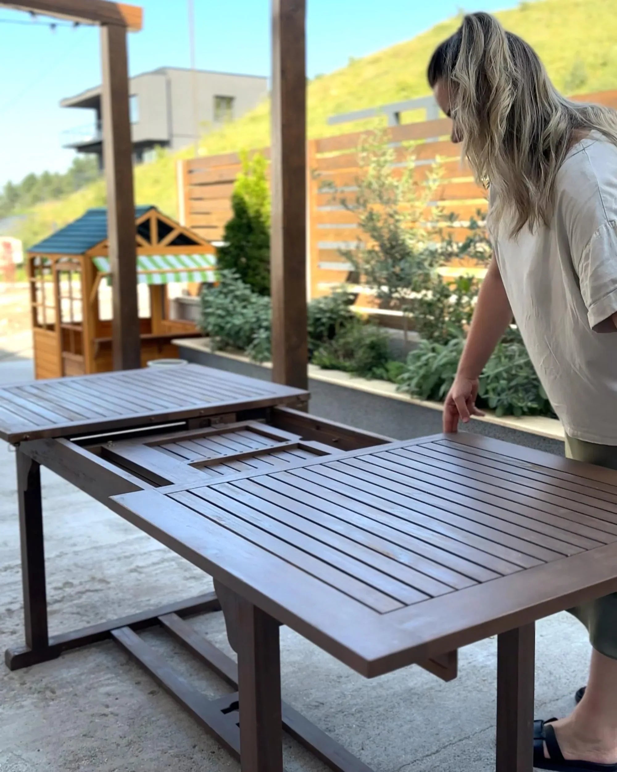 Table de salle à manger de jardin extensible 160/220 cm 90 cm Bois d'acacia Marron foncé