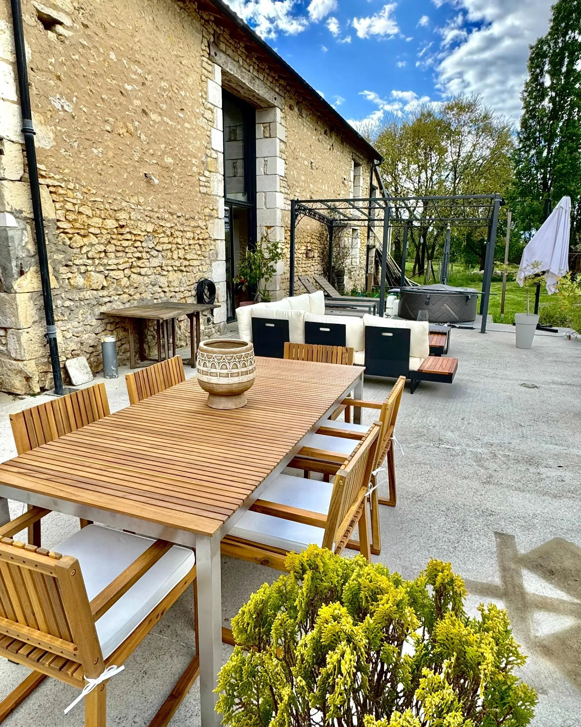 Table de salle à manger de jardin 200 cm x 90 cm en bois de teck certifié marron