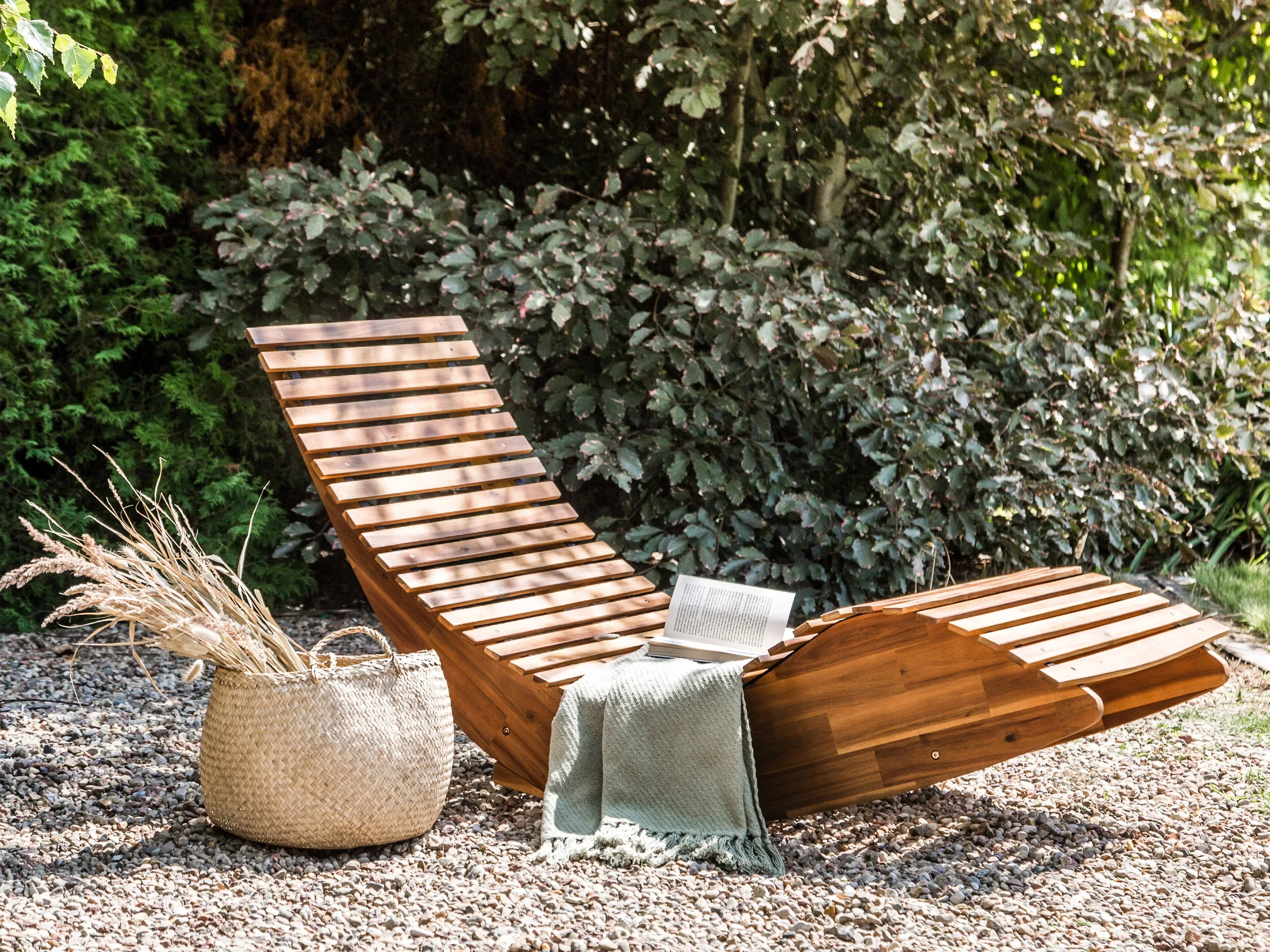 Chaise longue en bois d'acacia marron